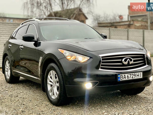 Черный Инфинити FX 35, объемом двигателя 3.5 л и пробегом 224 тыс. км за 13850 $, фото 7 на Automoto.ua