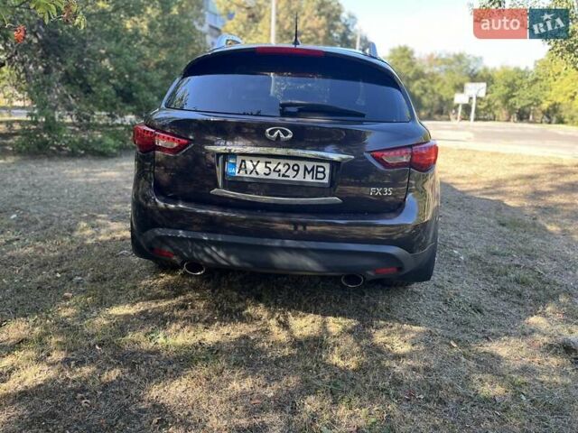 Фіолетовий Інфініті FX 35, об'ємом двигуна 3.5 л та пробігом 213 тис. км за 13500 $, фото 1 на Automoto.ua