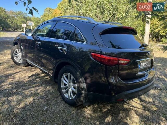 Фіолетовий Інфініті FX 35, об'ємом двигуна 3.5 л та пробігом 213 тис. км за 13500 $, фото 5 на Automoto.ua