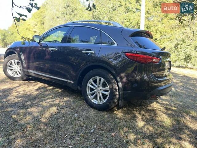Фіолетовий Інфініті FX 35, об'ємом двигуна 3.5 л та пробігом 213 тис. км за 13500 $, фото 3 на Automoto.ua
