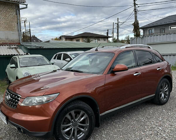 Коричневый Инфинити FX 35, объемом двигателя 3.5 л и пробегом 245 тыс. км за 7999 $, фото 1 на Automoto.ua