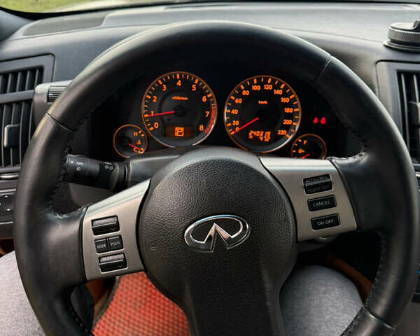 Коричневый Инфинити FX 35, объемом двигателя 3.5 л и пробегом 240 тыс. км за 9500 $, фото 6 на Automoto.ua