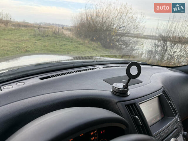 Коричневый Инфинити FX 35, объемом двигателя 3.5 л и пробегом 240 тыс. км за 9500 $, фото 15 на Automoto.ua