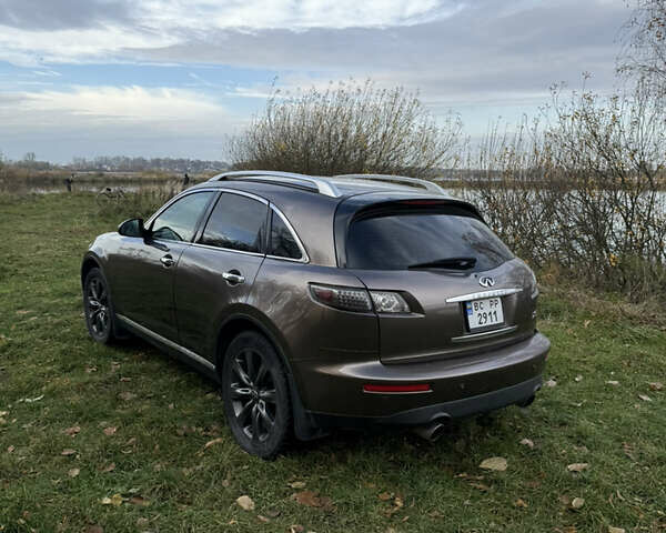 Коричневый Инфинити FX 35, объемом двигателя 3.5 л и пробегом 240 тыс. км за 9500 $, фото 2 на Automoto.ua