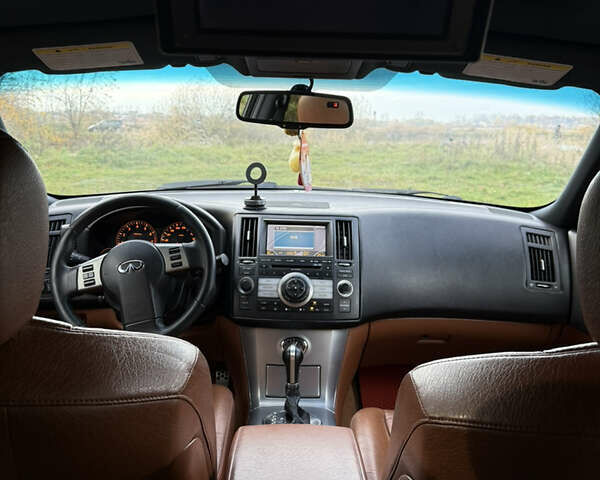 Коричневый Инфинити FX 35, объемом двигателя 3.5 л и пробегом 240 тыс. км за 9500 $, фото 13 на Automoto.ua