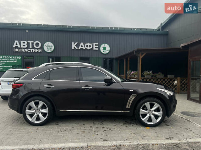 Коричневый Инфинити FX 35, объемом двигателя 3.5 л и пробегом 200 тыс. км за 17900 $, фото 2 на Automoto.ua
