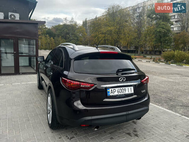 Коричневый Инфинити FX 35, объемом двигателя 3.5 л и пробегом 200 тыс. км за 17900 $, фото 7 на Automoto.ua