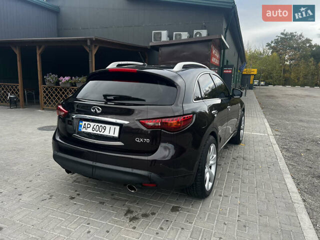 Коричневый Инфинити FX 35, объемом двигателя 3.5 л и пробегом 200 тыс. км за 17900 $, фото 6 на Automoto.ua