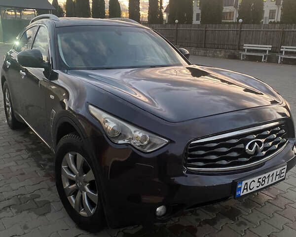 Коричневый Инфинити FX 35, объемом двигателя 3.5 л и пробегом 175 тыс. км за 15750 $, фото 1 на Automoto.ua