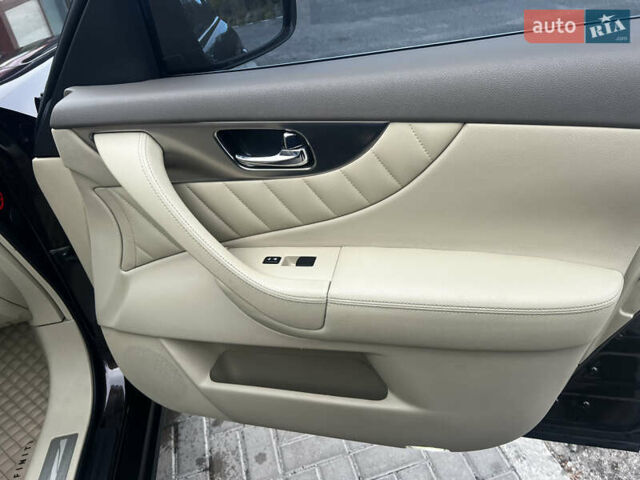 Коричневый Инфинити FX 35, объемом двигателя 3.5 л и пробегом 200 тыс. км за 17900 $, фото 17 на Automoto.ua