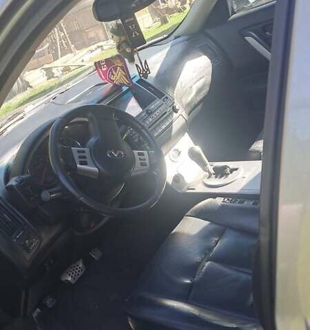 Инфинити FX 35, объемом двигателя 3.5 л и пробегом 171 тыс. км за 5000 $, фото 2 на Automoto.ua