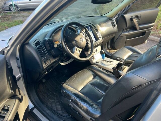 Серый Инфинити FX 35, объемом двигателя 3.5 л и пробегом 285 тыс. км за 5500 $, фото 4 на Automoto.ua