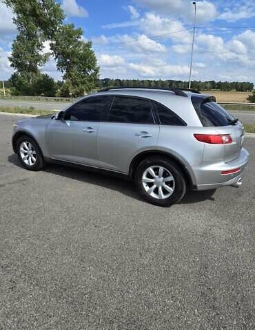Серый Инфинити FX 35, объемом двигателя 3.5 л и пробегом 328 тыс. км за 8000 $, фото 4 на Automoto.ua