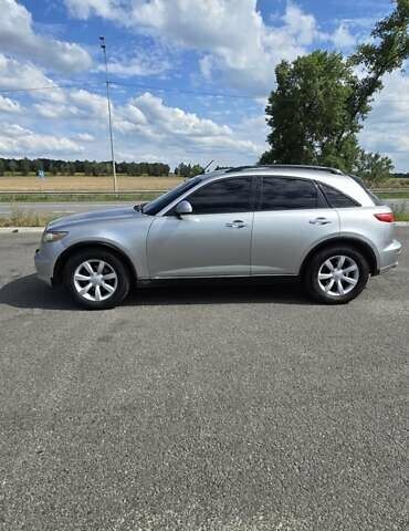 Серый Инфинити FX 35, объемом двигателя 3.5 л и пробегом 328 тыс. км за 8000 $, фото 7 на Automoto.ua