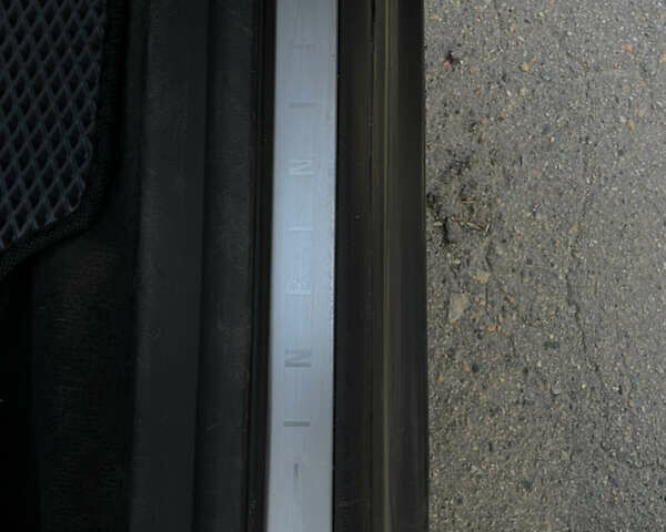 Серый Инфинити FX 35, объемом двигателя 3.5 л и пробегом 177 тыс. км за 7500 $, фото 11 на Automoto.ua