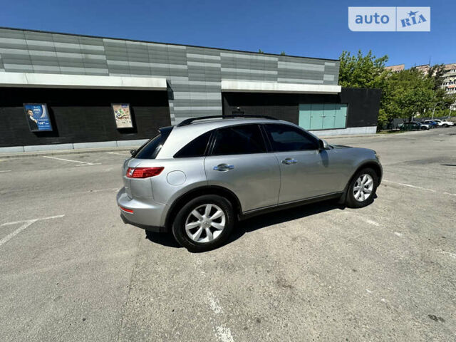 Сірий Інфініті FX 35, об'ємом двигуна 3.5 л та пробігом 282 тис. км за 6000 $, фото 9 на Automoto.ua