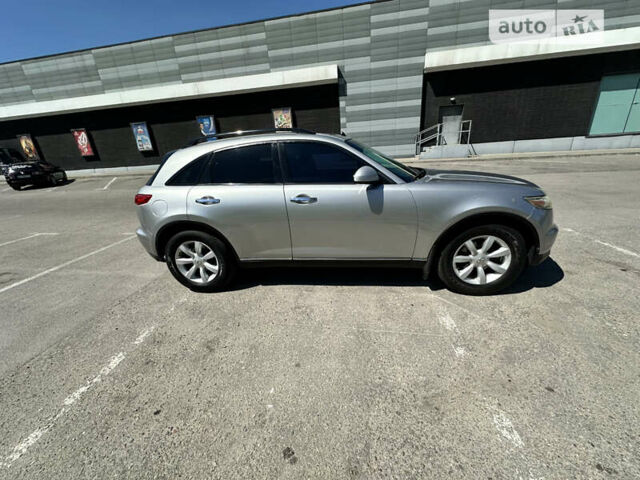 Сірий Інфініті FX 35, об'ємом двигуна 3.5 л та пробігом 282 тис. км за 6000 $, фото 14 на Automoto.ua