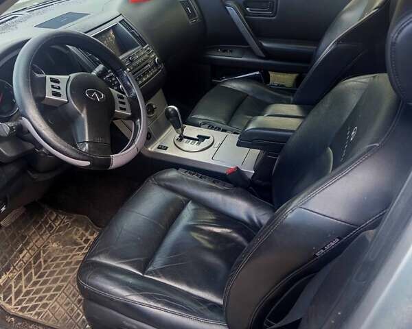 Сірий Інфініті FX 35, об'ємом двигуна 3.5 л та пробігом 300 тис. км за 6900 $, фото 3 на Automoto.ua
