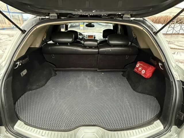 Сірий Інфініті FX 35, об'ємом двигуна 3.5 л та пробігом 179 тис. км за 6700 $, фото 8 на Automoto.ua