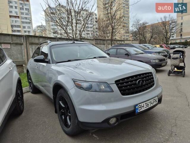 Серый Инфинити FX 35, объемом двигателя 3.5 л и пробегом 238 тыс. км за 7200 $, фото 6 на Automoto.ua