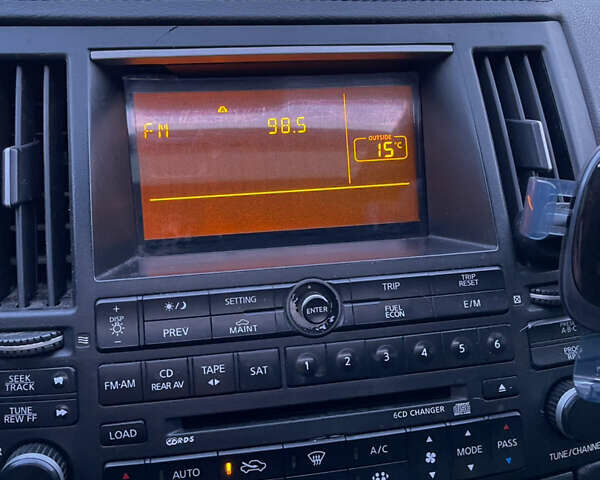 Серый Инфинити FX 35, объемом двигателя 3.5 л и пробегом 177 тыс. км за 7500 $, фото 13 на Automoto.ua