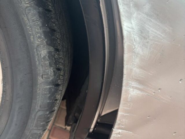 Сірий Інфініті FX 35, об'ємом двигуна 3.5 л та пробігом 141 тис. км за 8200 $, фото 21 на Automoto.ua