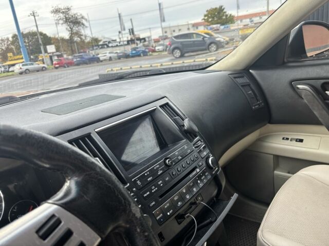 Сірий Інфініті FX 35, об'ємом двигуна 3.5 л та пробігом 141 тис. км за 8200 $, фото 12 на Automoto.ua