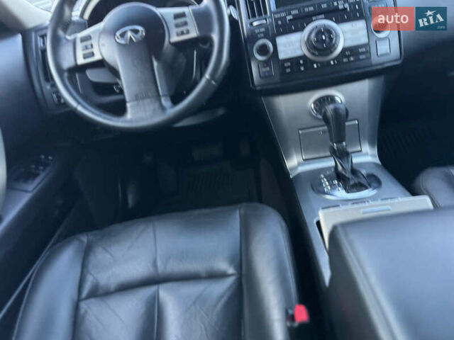 Сірий Інфініті FX 35, об'ємом двигуна 3.5 л та пробігом 243 тис. км за 6950 $, фото 36 на Automoto.ua