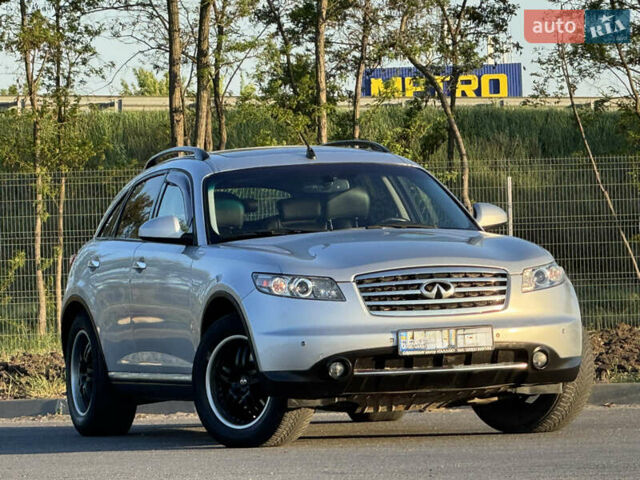 Сірий Інфініті FX 35, об'ємом двигуна 3.5 л та пробігом 243 тис. км за 6950 $, фото 3 на Automoto.ua