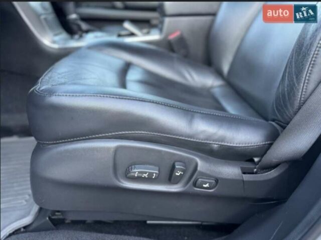 Серый Инфинити FX 35, объемом двигателя 3.5 л и пробегом 280 тыс. км за 8000 $, фото 7 на Automoto.ua