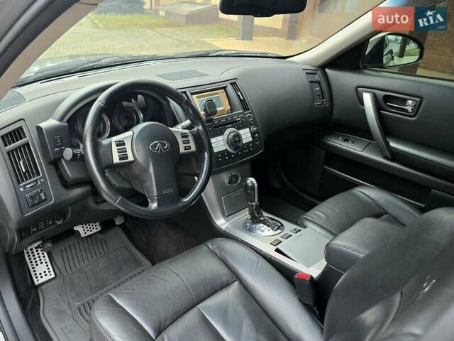 Серый Инфинити FX 35, объемом двигателя 3.5 л и пробегом 168 тыс. км за 8900 $, фото 13 на Automoto.ua