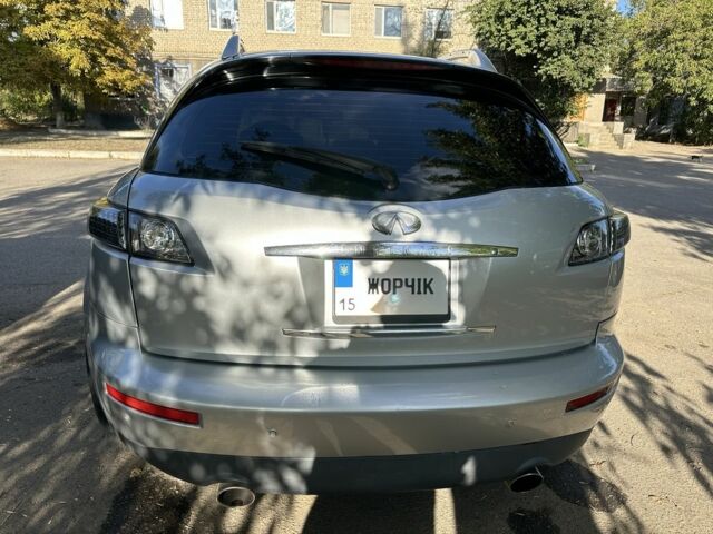 Серый Инфинити FX 35, объемом двигателя 3.5 л и пробегом 220 тыс. км за 9000 $, фото 5 на Automoto.ua
