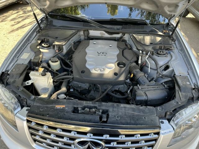 Серый Инфинити FX 35, объемом двигателя 3.5 л и пробегом 220 тыс. км за 9000 $, фото 9 на Automoto.ua