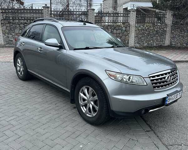 Серый Инфинити FX 35, объемом двигателя 3.5 л и пробегом 214 тыс. км за 8800 $, фото 1 на Automoto.ua