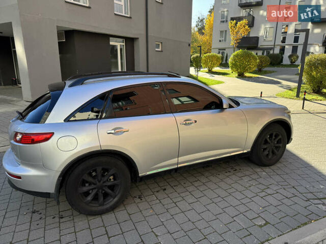 Серый Инфинити FX 35, объемом двигателя 3.5 л и пробегом 280 тыс. км за 7700 $, фото 20 на Automoto.ua