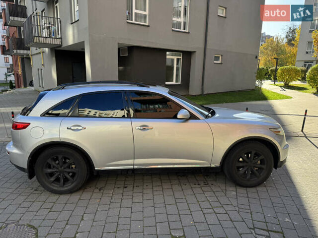 Серый Инфинити FX 35, объемом двигателя 3.5 л и пробегом 280 тыс. км за 7700 $, фото 8 на Automoto.ua