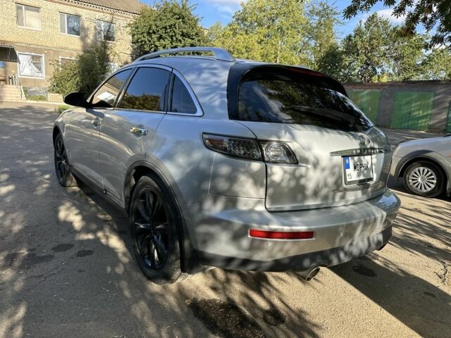 Серый Инфинити FX 35, объемом двигателя 3.5 л и пробегом 220 тыс. км за 9000 $, фото 6 на Automoto.ua