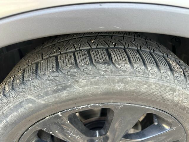 Серый Инфинити FX 35, объемом двигателя 3.5 л и пробегом 220 тыс. км за 9000 $, фото 10 на Automoto.ua