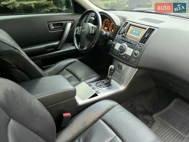 Серый Инфинити FX 35, объемом двигателя 3.5 л и пробегом 168 тыс. км за 8900 $, фото 30 на Automoto.ua