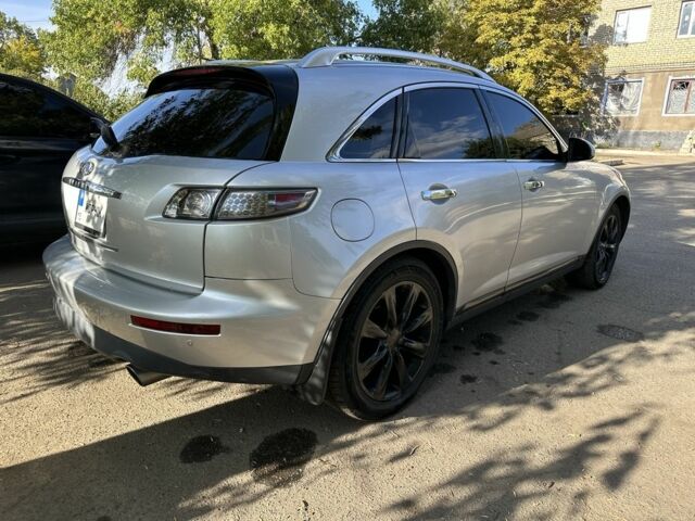 Серый Инфинити FX 35, объемом двигателя 3.5 л и пробегом 220 тыс. км за 9000 $, фото 4 на Automoto.ua