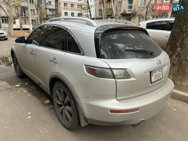 Сірий Інфініті FX 35, об'ємом двигуна 3.5 л та пробігом 226 тис. км за 8600 $, фото 4 на Automoto.ua