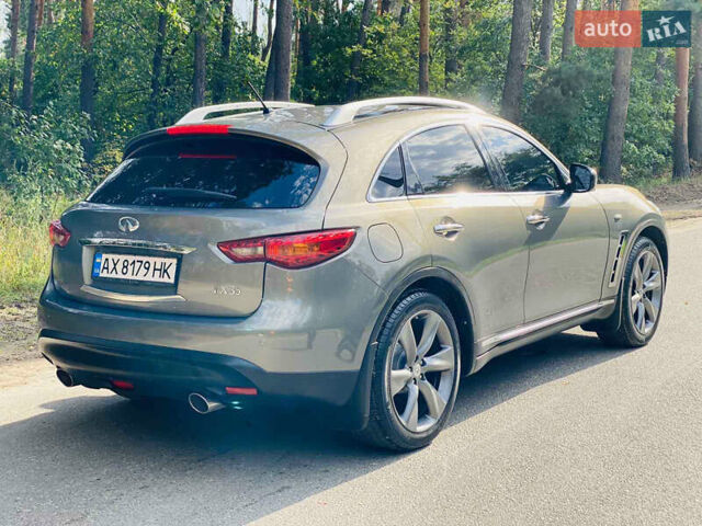 Серый Инфинити FX 35, объемом двигателя 3.5 л и пробегом 255 тыс. км за 11900 $, фото 18 на Automoto.ua