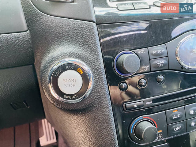 Серый Инфинити FX 35, объемом двигателя 3.5 л и пробегом 255 тыс. км за 11900 $, фото 38 на Automoto.ua