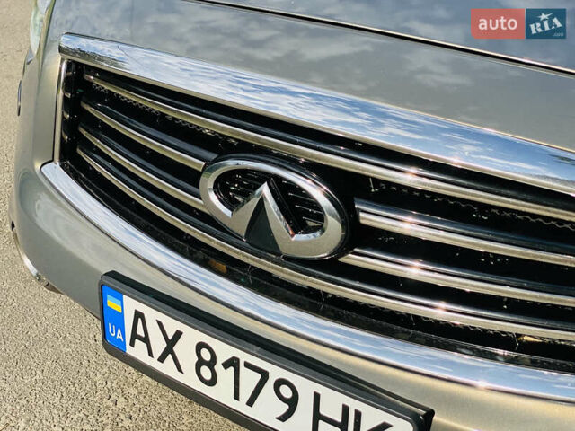 Серый Инфинити FX 35, объемом двигателя 3.5 л и пробегом 255 тыс. км за 11900 $, фото 12 на Automoto.ua
