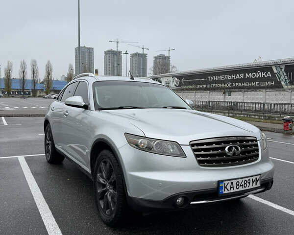 Серый Инфинити FX 35, объемом двигателя 3.5 л и пробегом 128 тыс. км за 10700 $, фото 1 на Automoto.ua