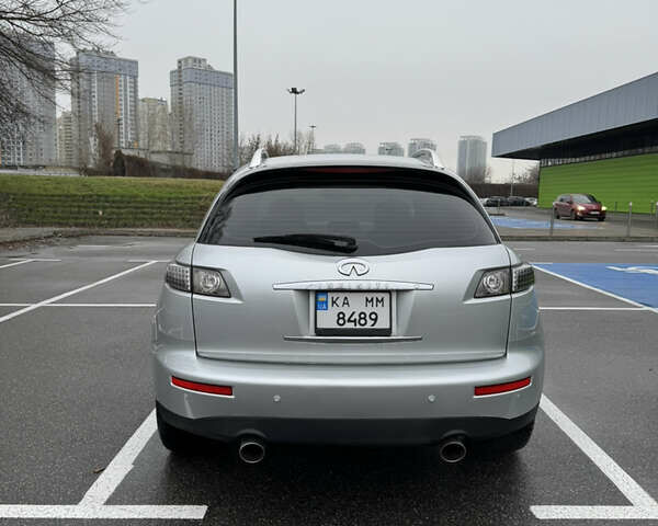 Серый Инфинити FX 35, объемом двигателя 3.5 л и пробегом 128 тыс. км за 10700 $, фото 4 на Automoto.ua