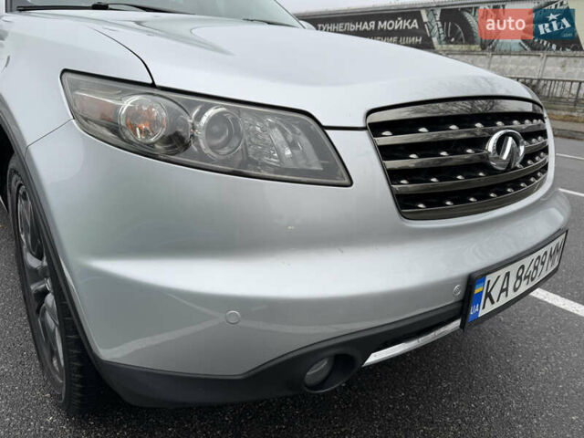 Серый Инфинити FX 35, объемом двигателя 3.5 л и пробегом 128 тыс. км за 10700 $, фото 9 на Automoto.ua