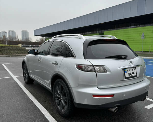 Серый Инфинити FX 35, объемом двигателя 3.5 л и пробегом 128 тыс. км за 10700 $, фото 3 на Automoto.ua
