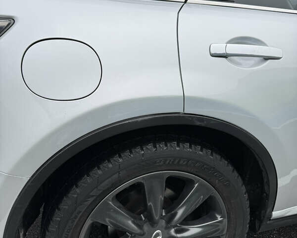 Серый Инфинити FX 35, объемом двигателя 3.5 л и пробегом 128 тыс. км за 10700 $, фото 7 на Automoto.ua