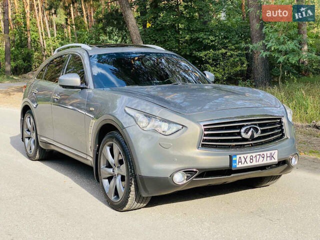 Серый Инфинити FX 35, объемом двигателя 3.5 л и пробегом 255 тыс. км за 11900 $, фото 20 на Automoto.ua